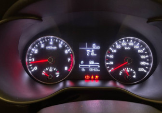 Подержанный автомобиль Kia Rio Sedan 2017 года (11 фото)