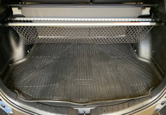 Подержанный автомобиль Toyota RAV4 2019 года (8 фото)