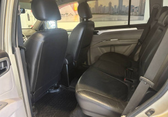 Подержанный автомобиль Mitsubishi Pajero Sport 2010 года (10 фото)