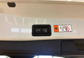 Новый Toyota RAV4 2025 (8 фото)