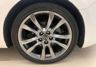 Подержанный автомобиль Mazda 6 Sedan 2015 года (16 фото)