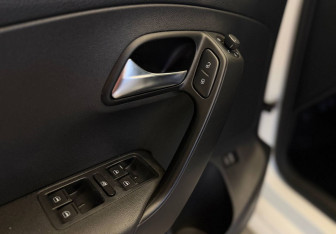 Подержанный автомобиль Volkswagen Polo Sedan 2019 года (15 фото)