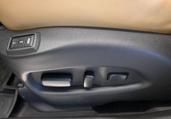 Подержанный автомобиль Cadillac SRX 2014 года (23 фото)