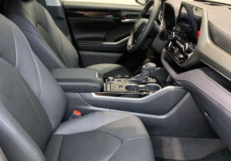 Новый Toyota Highlander 2024 (11 фото)