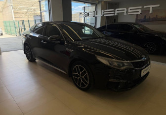 Подержанный автомобиль Kia Optima Sedan 2019 года (3 фото)