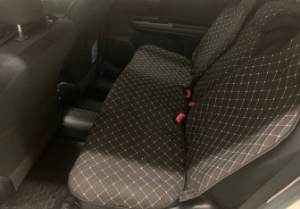 Подержанный автомобиль Toyota Wish Minivan 2015 года (10 фото)