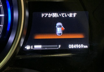 Подержанный автомобиль Honda Fit 2018 года (10 фото)