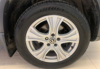 Подержанный автомобиль Volkswagen Tiguan 2012 года (8 фото)