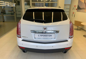 Подержанный автомобиль Cadillac SRX 2014 года (5 фото)
