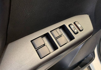 Подержанный автомобиль Toyota RAV4 2018 года (23 фото)