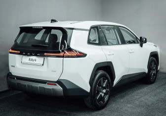 Новый Toyota RAV4 2025 (9 фото)