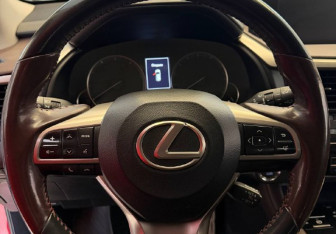 Подержанный автомобиль Lexus RX 2019 года (8 фото)