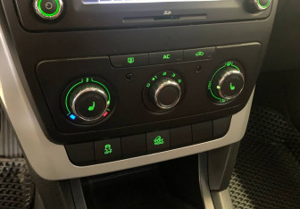 Подержанный автомобиль Skoda Yeti 2010 года (19 фото)