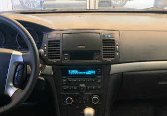 Подержанный автомобиль Chevrolet Epica 2011 года (12 фото)