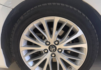 Подержанный автомобиль Toyota Camry Sedan 2018 года (14 фото)