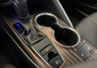Подержанный автомобиль Toyota Camry Sedan 2020 года (22 фото)