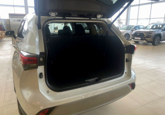 Новый Toyota Highlander 2023 (5 фото)