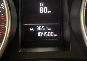 Подержанный автомобиль Skoda Yeti 2010 года (11 фото)