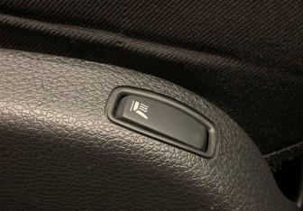 Подержанный автомобиль Renault Duster 2012 года (19 фото)