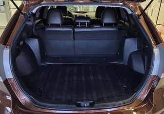 Подержанный автомобиль Toyota Venza 2014 года (7 фото)