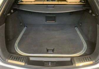 Подержанный автомобиль Cadillac SRX 2014 года (8 фото)