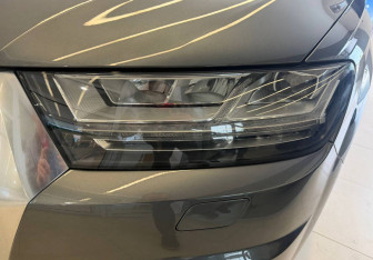 Подержанный автомобиль Audi Q7 2016 года (7 фото)