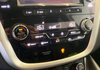 Подержанный автомобиль Nissan Murano Suv 2018 года (22 фото)