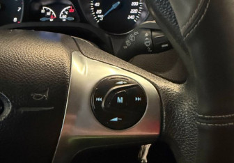 Подержанный автомобиль Ford Focus Hatchback 2013 года (17 фото)