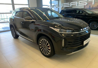 Подержанный автомобиль Exeed TXL 2022 года (3 фото)