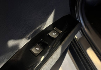 Подержанный автомобиль Toyota Camry Sedan 2019 года (16 фото)