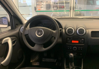 Подержанный автомобиль LADA (ВАЗ) Largus Wagon 2018 года (9 фото)