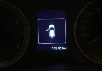 Подержанный автомобиль Hyundai Tucson 2016 года (11 фото)