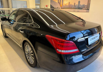 Подержанный автомобиль Hyundai Equus 2013 года (6 фото)