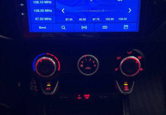 Подержанный автомобиль Kia Rio Sedan 2017 года (12 фото)