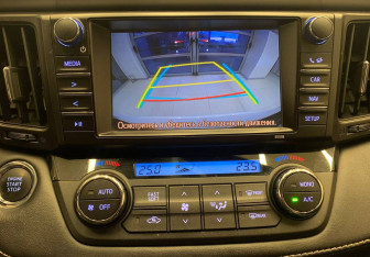 Подержанный автомобиль Toyota RAV4 2017 года (22 фото)