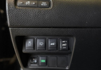 Подержанный автомобиль Nissan X-Trail 2016 года (22 фото)
