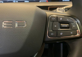 Подержанный автомобиль Exeed LX 2023 года (18 фото)