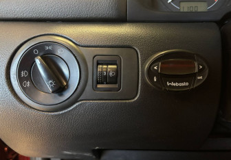 Подержанный автомобиль Skoda Octavia Liftback 2008 года (17 фото)