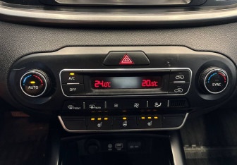 Подержанный автомобиль Kia Sorento 2018 года (20 фото)