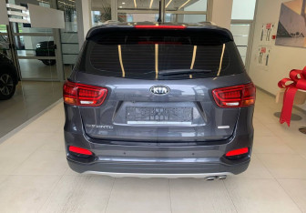Подержанный автомобиль Kia Sorento 2019 года (5 фото)