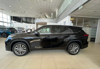 Новый Toyota Highlander 2024 (2 фото)