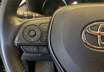 Подержанный автомобиль Toyota RAV4 2019 года (16 фото)