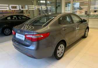 Подержанный автомобиль Kia Rio Sedan 2014 года (4 фото)