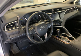 Подержанный автомобиль Toyota Camry Sedan 2020 года (13 фото)