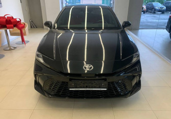 Подержанный автомобиль Toyota Camry Sedan 2024 года (2 фото)