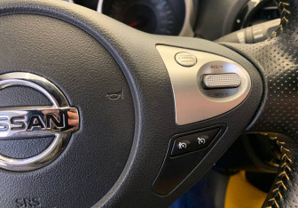 Подержанный автомобиль Nissan Juke 2017 года (19 фото)