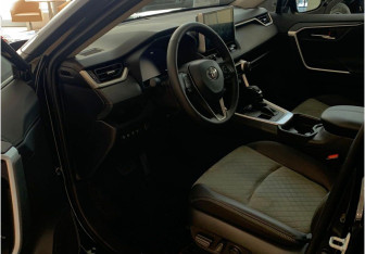 Новый Toyota RAV4 2025 (16 фото)