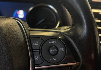 Подержанный автомобиль Toyota Camry Sedan 2019 года (21 фото)