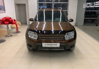 Подержанный автомобиль Renault Duster 2012 года (2 фото)