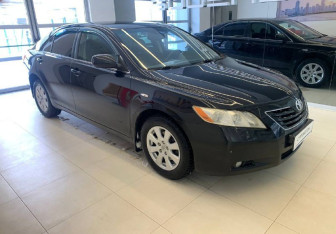 Подержанный автомобиль Toyota Camry Sedan 2006 года (3 фото)